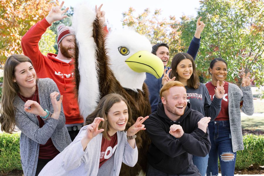 OC Students with Ike the Eagle