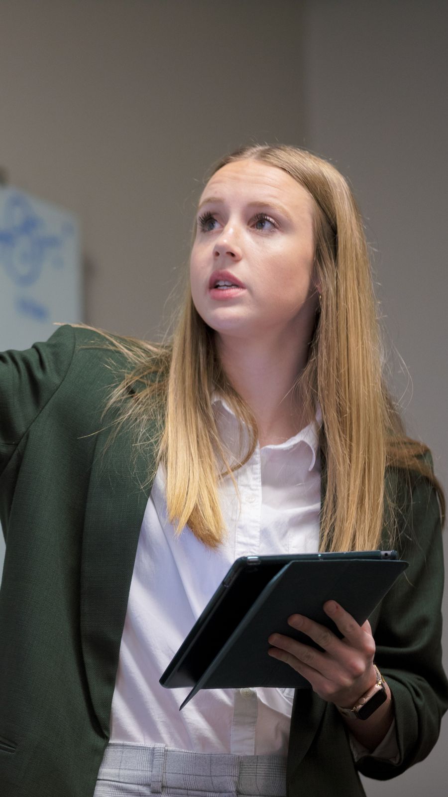 Business 04 26 22 6734